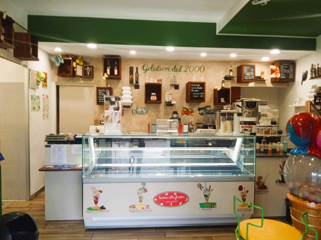 negozio in vendita a Centro Valle Intelvi in zona San Fedele Intelvi