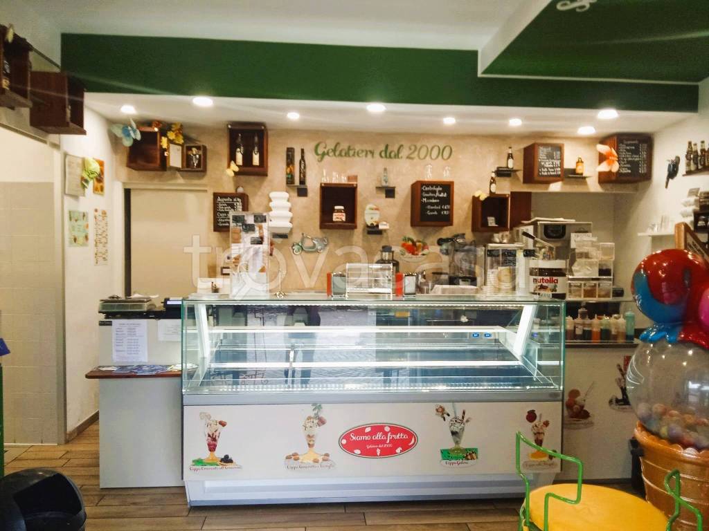 negozio in vendita a Centro Valle Intelvi