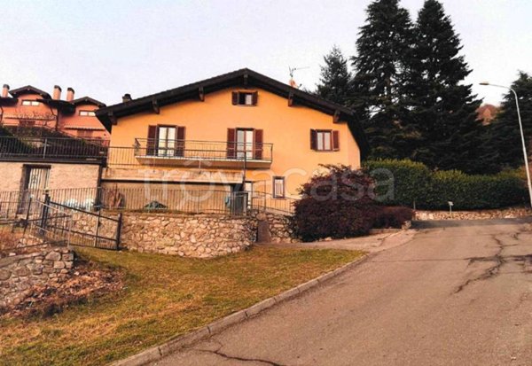 casa indipendente in vendita a Centro Valle Intelvi