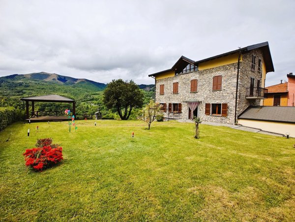 casa indipendente in vendita a Centro Valle Intelvi