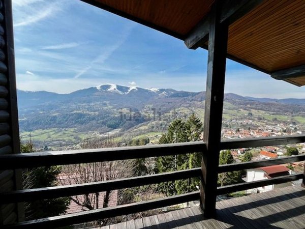 appartamento in vendita a Centro Valle Intelvi in zona San Fedele Intelvi