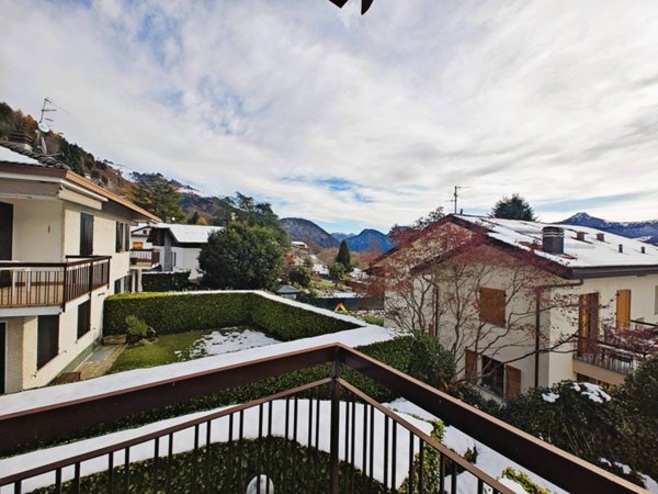 appartamento in vendita a Centro Valle Intelvi in zona San Fedele Intelvi