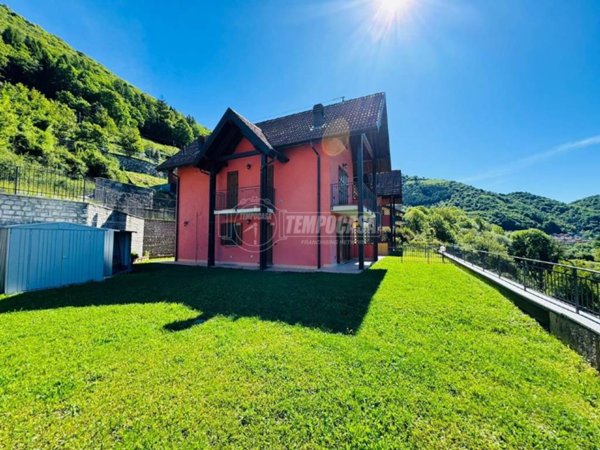 appartamento in vendita a Centro Valle Intelvi in zona San Fedele Intelvi