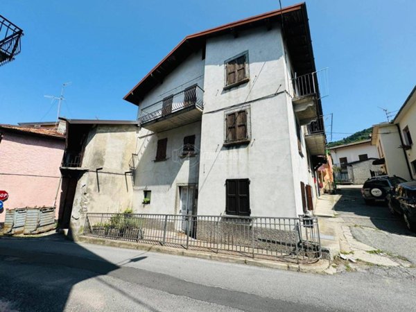 casa indipendente in vendita a Centro Valle Intelvi in zona San Fedele Intelvi