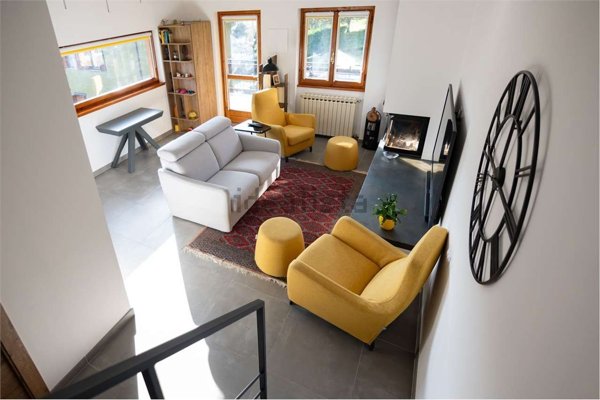 appartamento in vendita a Centro Valle Intelvi in zona San Fedele Intelvi