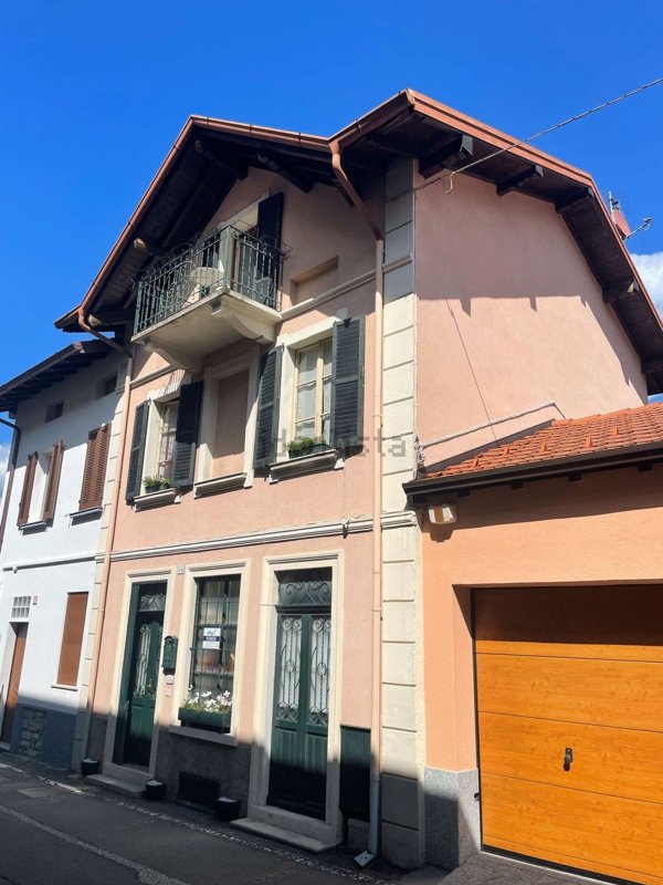 casa indipendente in vendita a Centro Valle Intelvi in zona Casasco d'Intelvi