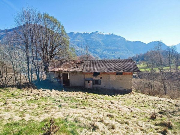 casa indipendente in vendita a Centro Valle Intelvi in zona San Fedele Intelvi