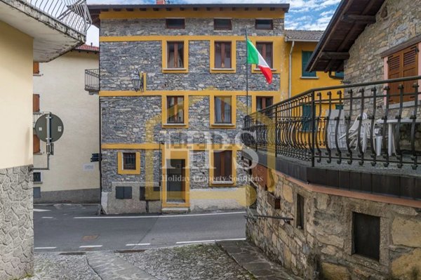 casa indipendente in vendita a Centro Valle Intelvi in zona San Fedele Intelvi