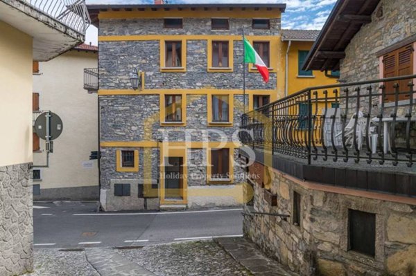 casa indipendente in vendita a Centro Valle Intelvi in zona Casasco d'Intelvi