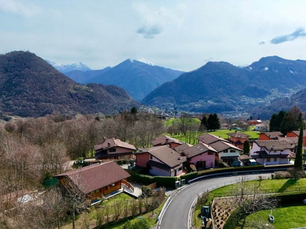 casa indipendente in vendita a Centro Valle Intelvi