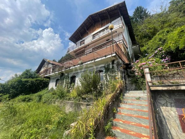 casa indipendente in vendita a Centro Valle Intelvi in zona San Fedele Intelvi