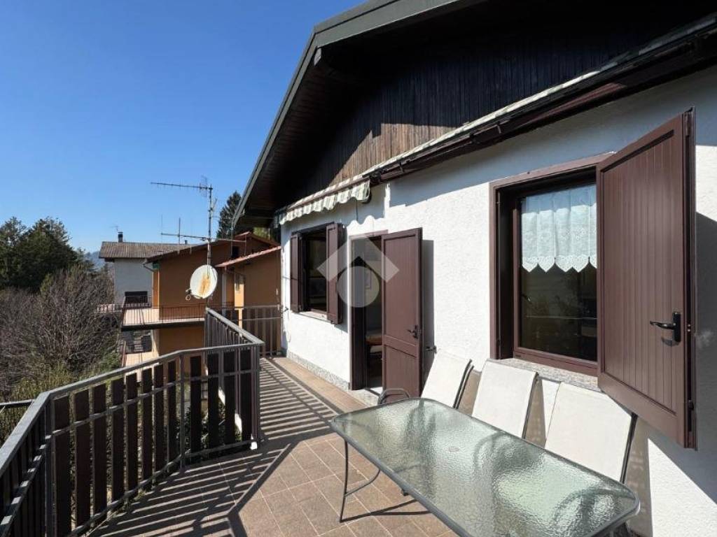 casa indipendente in vendita a Centro Valle Intelvi in zona San Fedele Intelvi