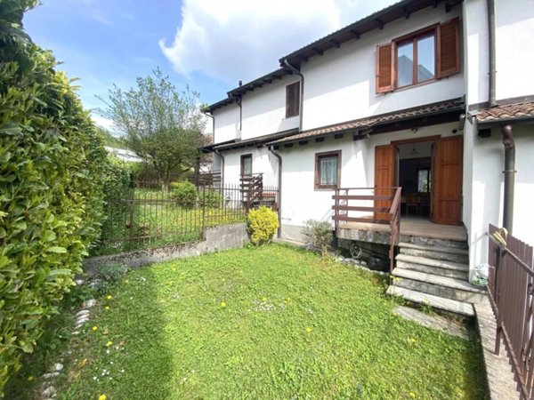 casa indipendente in vendita a Centro Valle Intelvi in zona San Fedele Intelvi