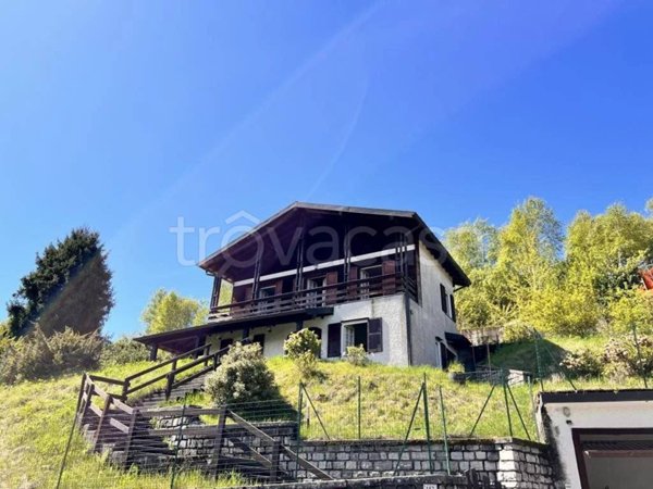 casa indipendente in vendita a Centro Valle Intelvi in zona Casasco d'Intelvi