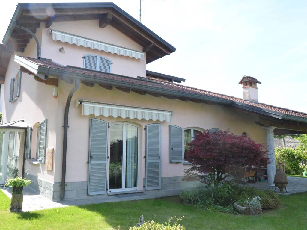 casa indipendente in vendita a Centro Valle Intelvi in zona San Fedele Intelvi