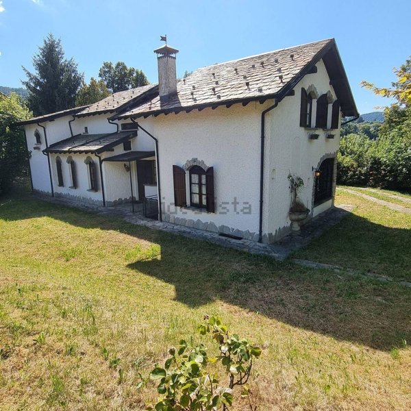 casa indipendente in vendita a Centro Valle Intelvi in zona San Fedele Intelvi