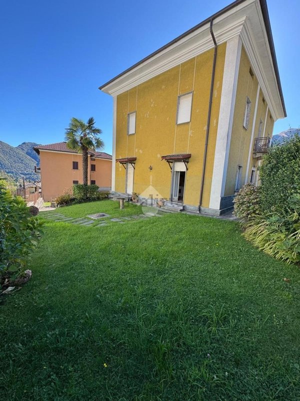 casa indipendente a Centro Valle Intelvi in zona Castiglione d'Intelvi