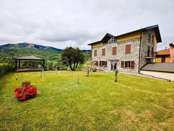 casa indipendente in vendita a Centro Valle Intelvi in zona San Fedele Intelvi