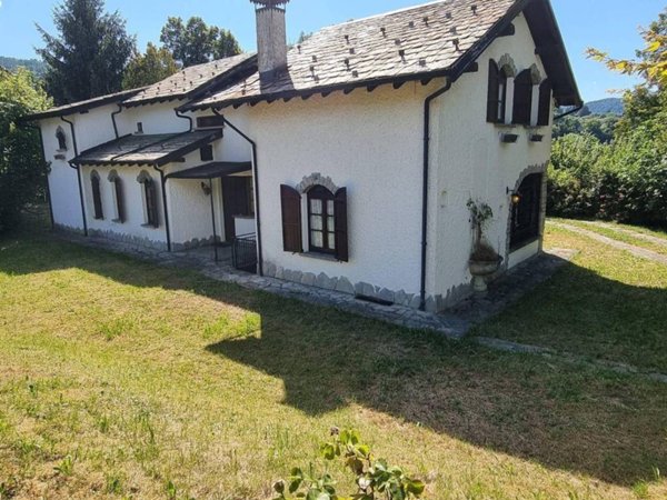 casa indipendente in vendita a Centro Valle Intelvi in zona San Fedele Intelvi