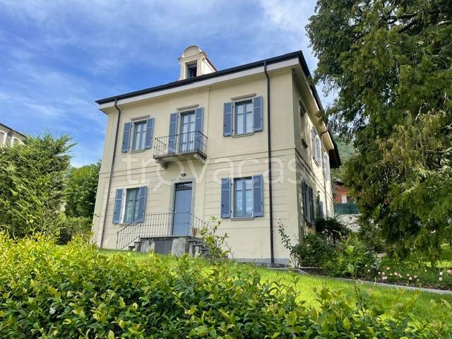 casa indipendente a Centro Valle Intelvi in zona Castiglione d'Intelvi