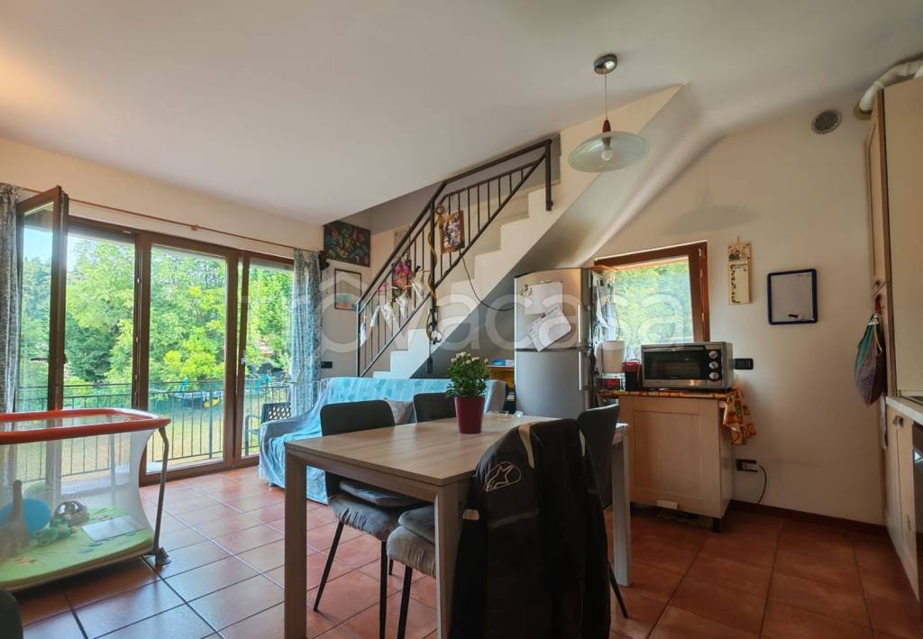 appartamento in vendita a Centro Valle Intelvi in zona Castiglione d'Intelvi