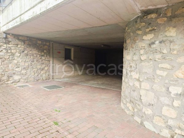 box auto in vendita a Centro Valle Intelvi in zona San Fedele Intelvi