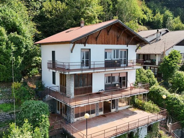 casa indipendente in vendita a Centro Valle Intelvi in zona San Fedele Intelvi