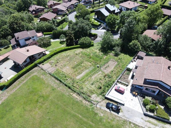 terreno in vendita a Centro Valle Intelvi in zona Casasco d'Intelvi