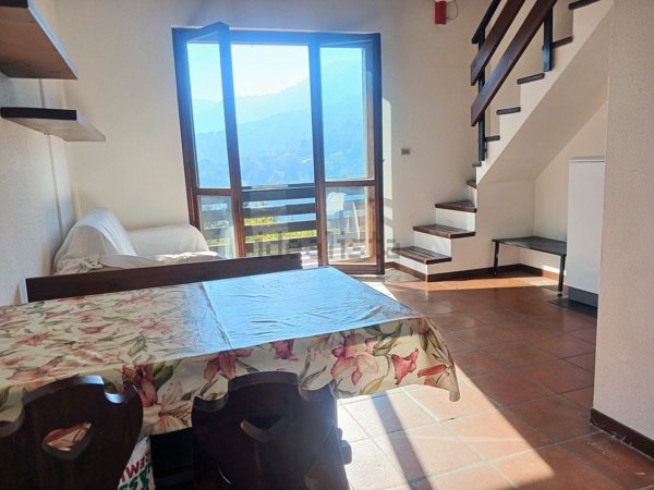 appartamento in vendita a Centro Valle Intelvi in zona Castiglione d'Intelvi