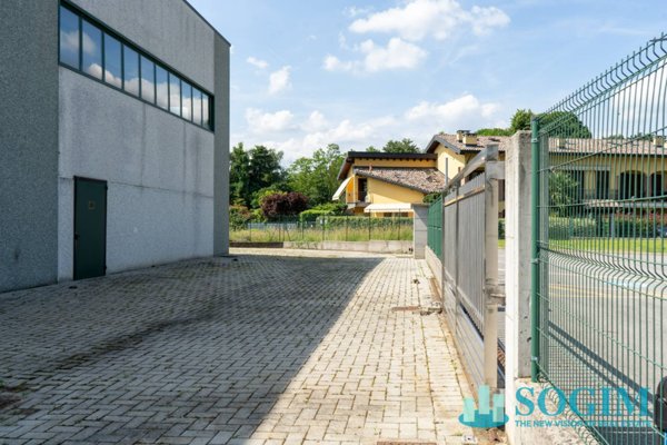 ufficio in vendita a Solbiate con Cagno