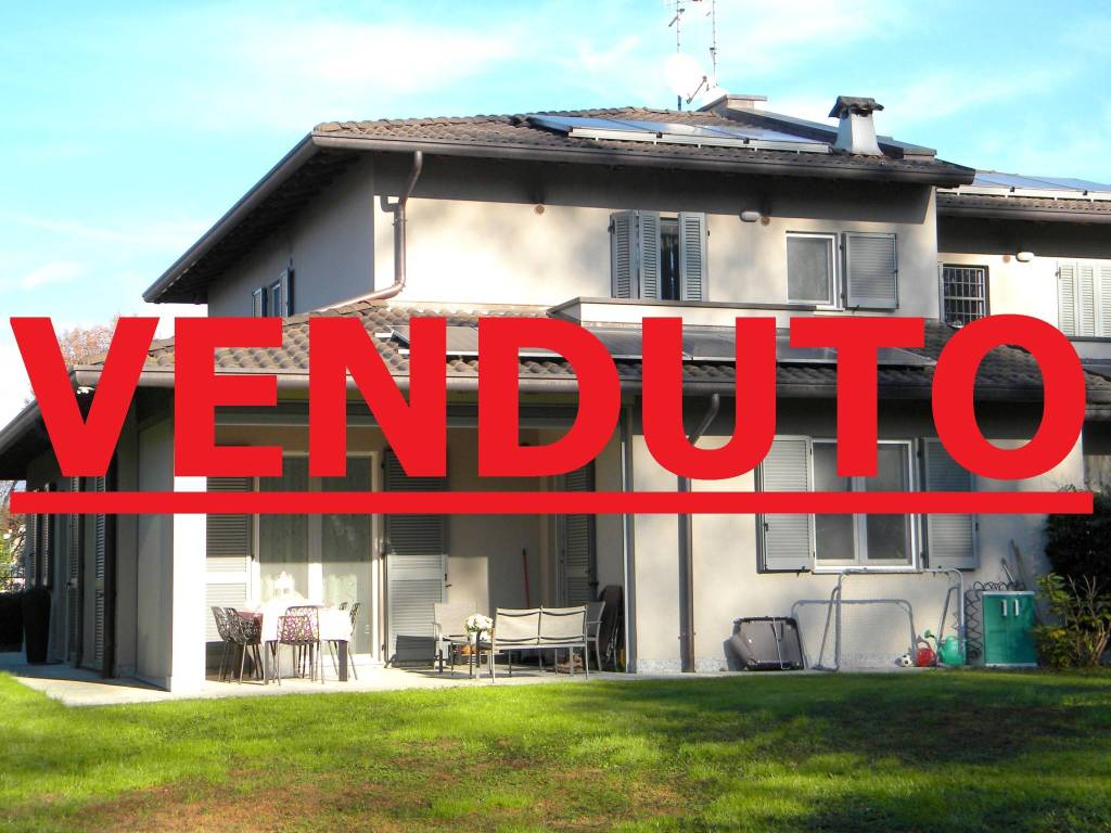 casa indipendente in vendita a Solbiate con Cagno in zona Cagno