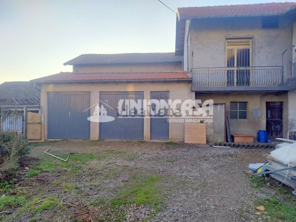appartamento in vendita a Solbiate con Cagno in zona Concagno