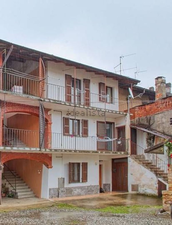 casa indipendente in vendita a Solbiate con Cagno in zona Cagno