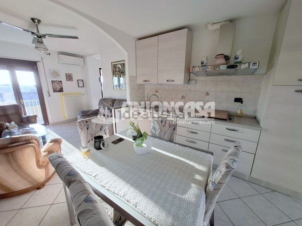 appartamento in vendita a Solbiate con Cagno in zona Solbiate