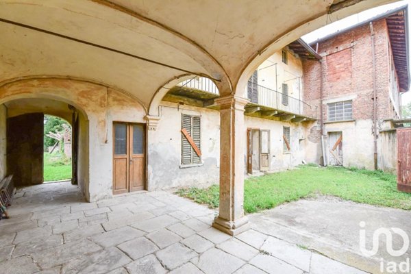 appartamento in vendita a Solbiate con Cagno in zona Cagno