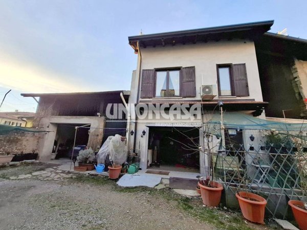 appartamento in vendita a Solbiate con Cagno