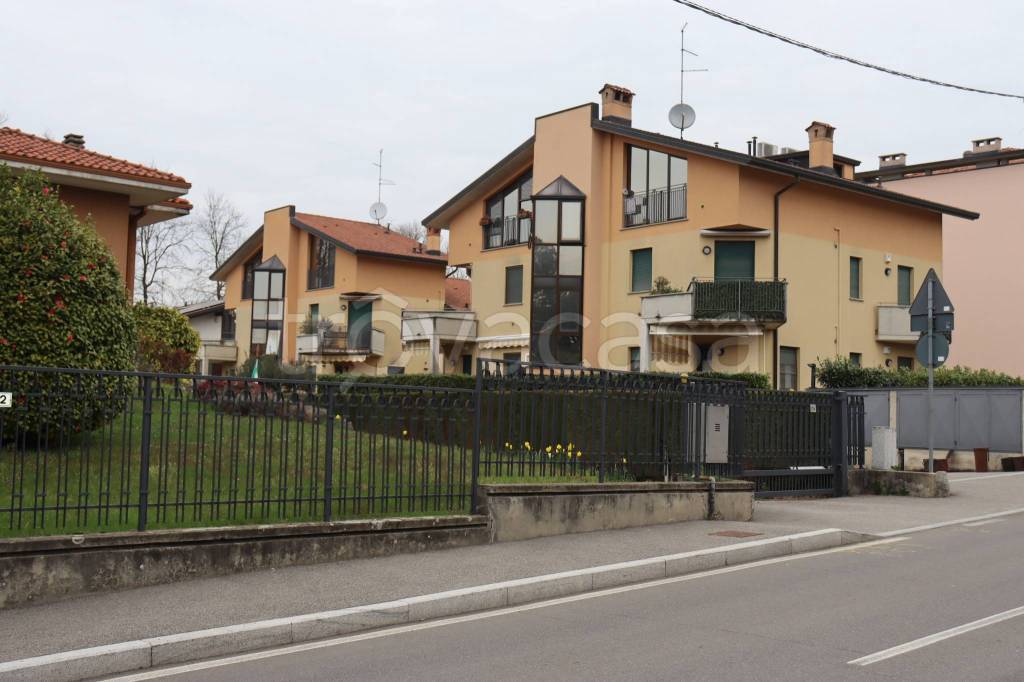 appartamento in vendita a Solbiate con Cagno