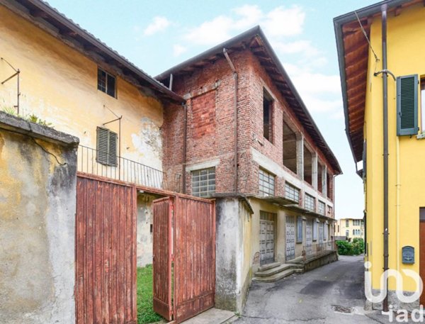 locale di sgombero in vendita a Solbiate con Cagno