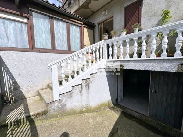 appartamento in vendita a Solbiate con Cagno in zona Cagno
