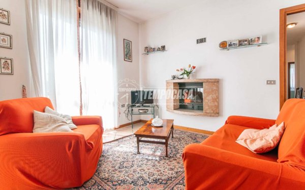 appartamento in vendita a Solbiate con Cagno in zona Solbiate