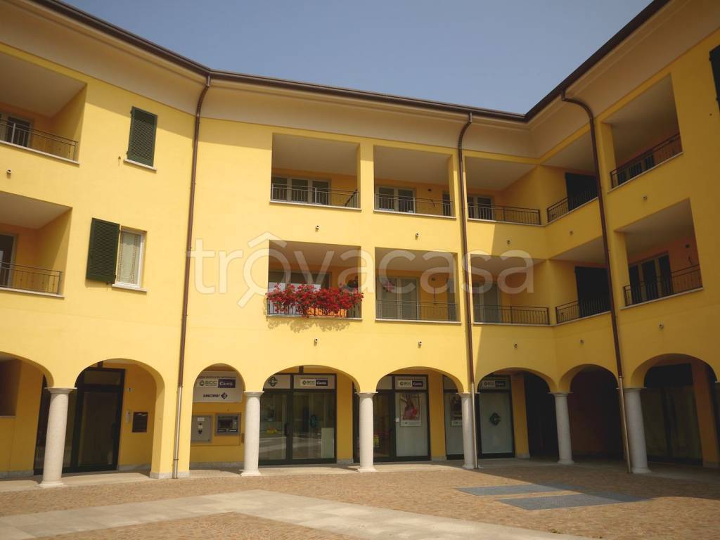 appartamento in vendita a Solbiate con Cagno in zona Solbiate