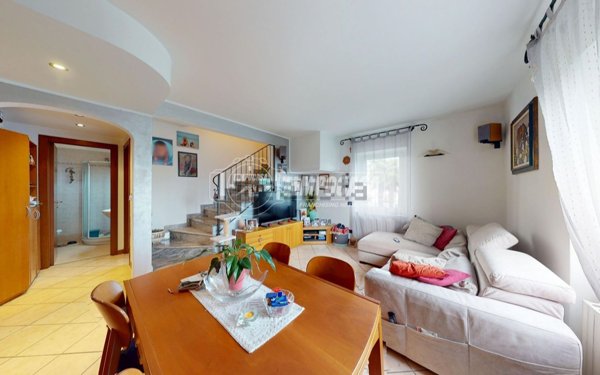 appartamento in vendita a Solbiate con Cagno in zona Cagno