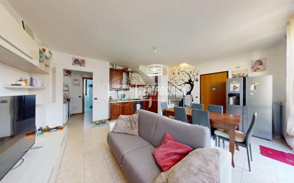 appartamento in vendita a Solbiate con Cagno