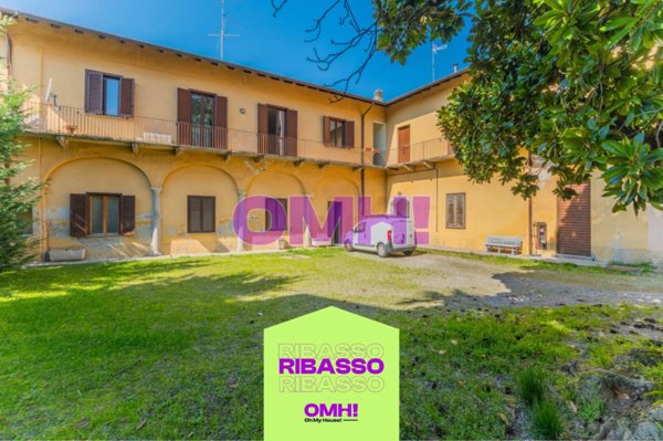 appartamento in vendita a Solbiate con Cagno in zona Solbiate