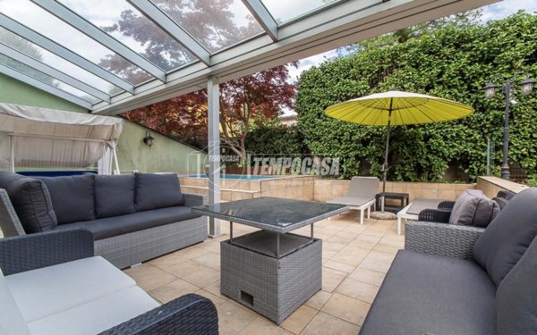 casa indipendente in vendita a Solbiate con Cagno in zona Solbiate