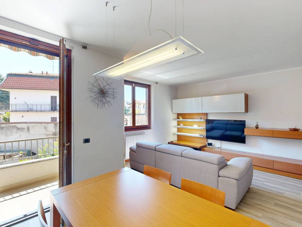 appartamento in vendita a Solbiate con Cagno in zona Solbiate