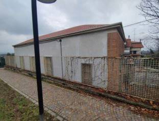 locale commerciale in vendita a Solbiate con Cagno in zona Solbiate