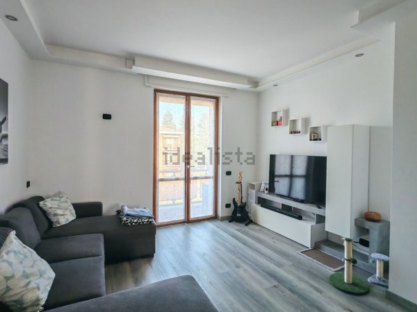 appartamento in vendita a Solbiate con Cagno in zona Solbiate
