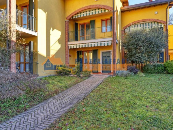 casa indipendente in vendita a Solbiate con Cagno in zona Solbiate