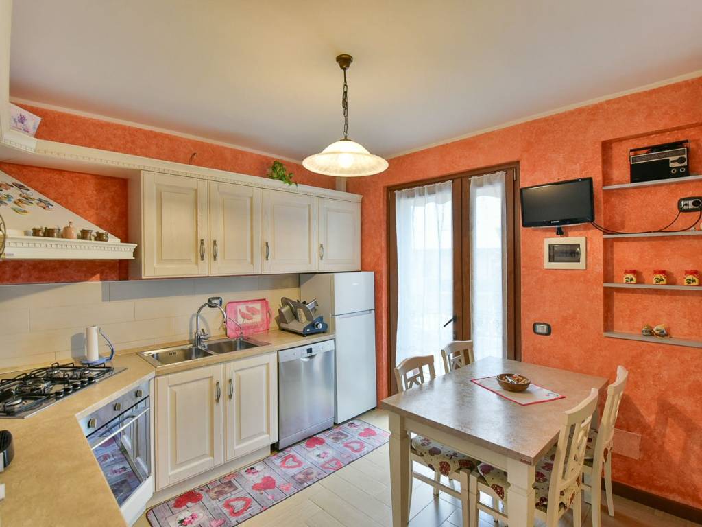 appartamento in vendita a Solbiate con Cagno in zona Cagno